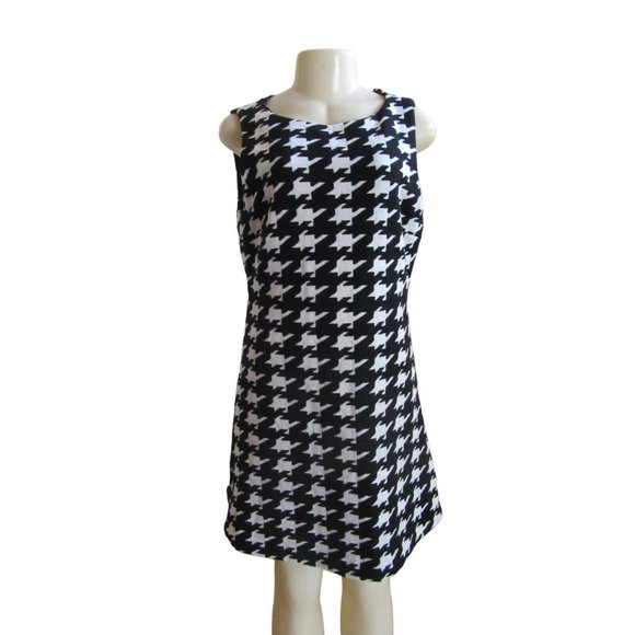 Alice + Olivia Dresses & Skirts - Alice & Olivia Everleigh Black/White Houndstooth Mini Dress w Sheer Back Size 12